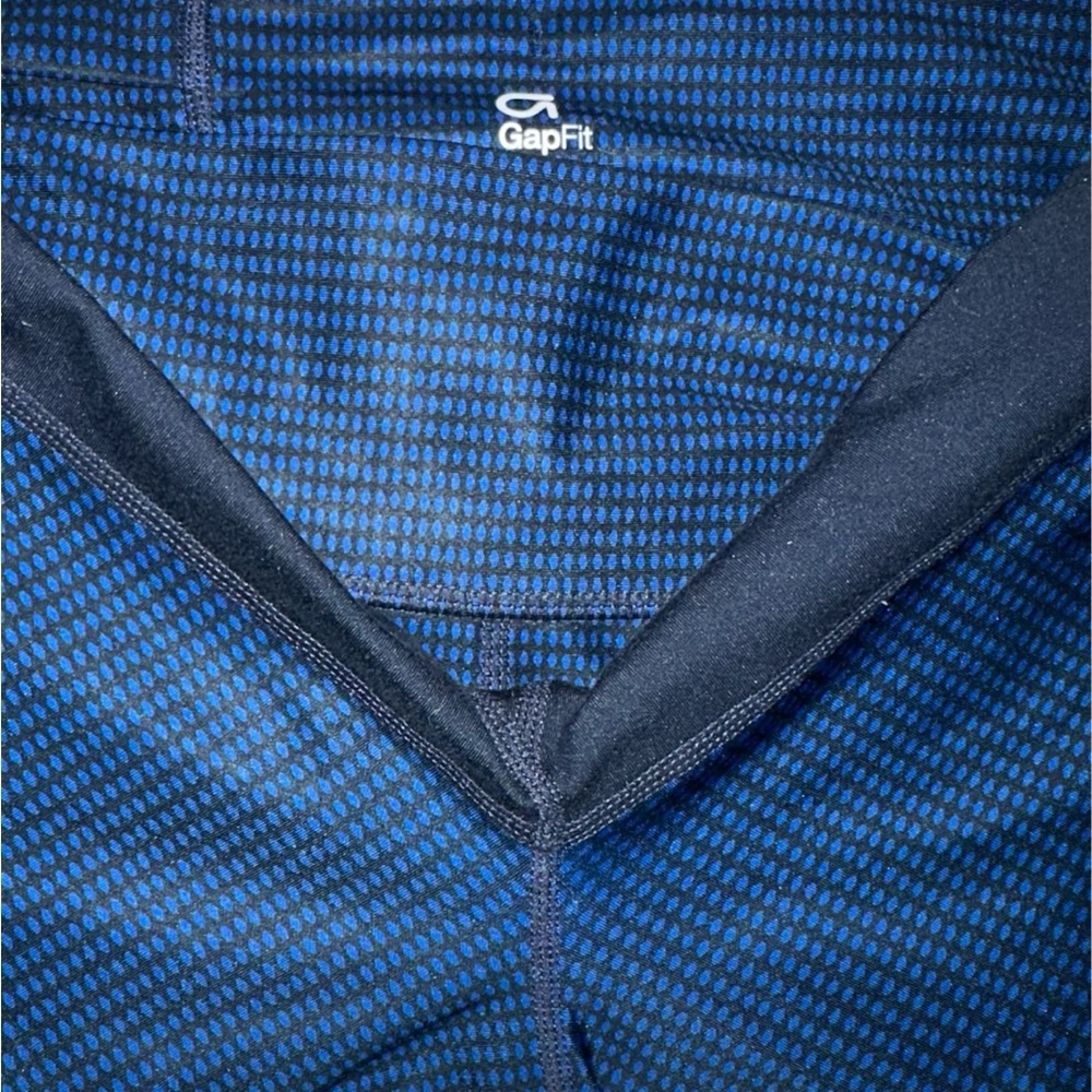 GapFit•Like New•👖Blue/Black👖 Patterned Leggings - Picture 3 of 4